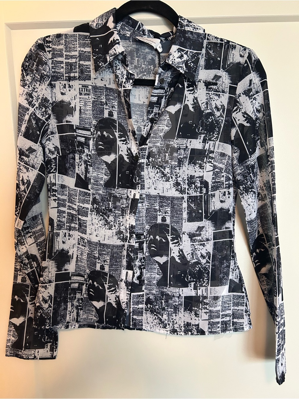 NA-KD x Emma Ellingsen Newspaper Print Top